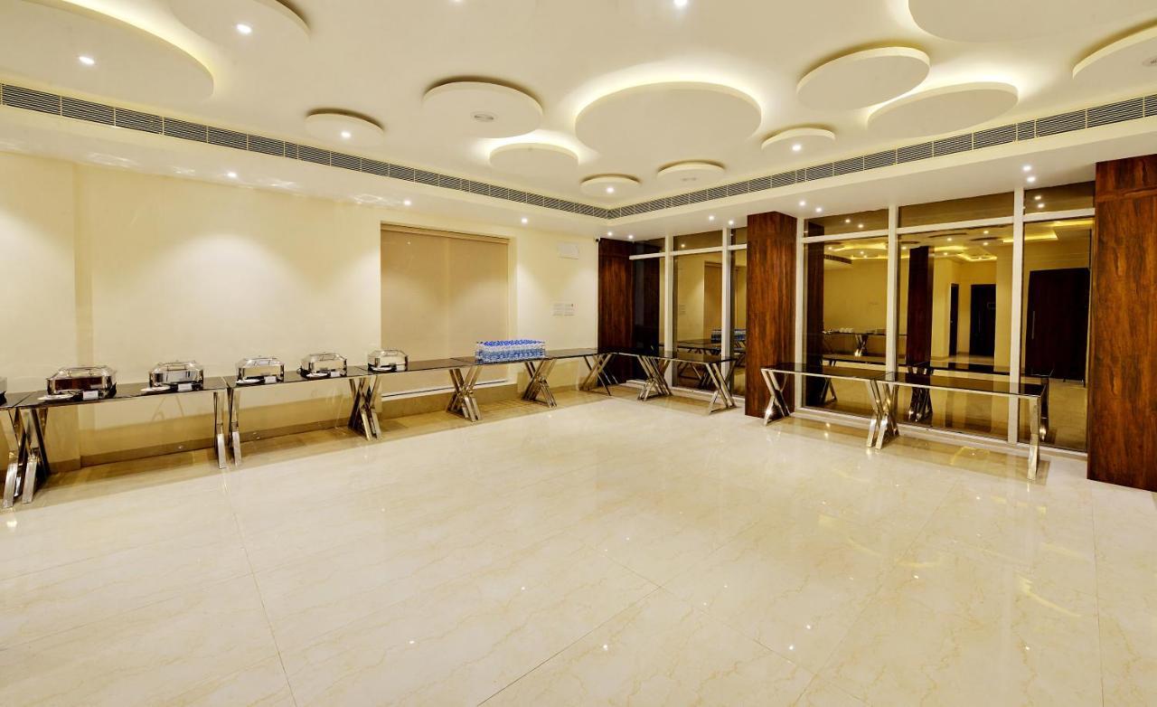 גולבארגה Mastiff Select Gulbarga Hotel מראה חיצוני תמונה