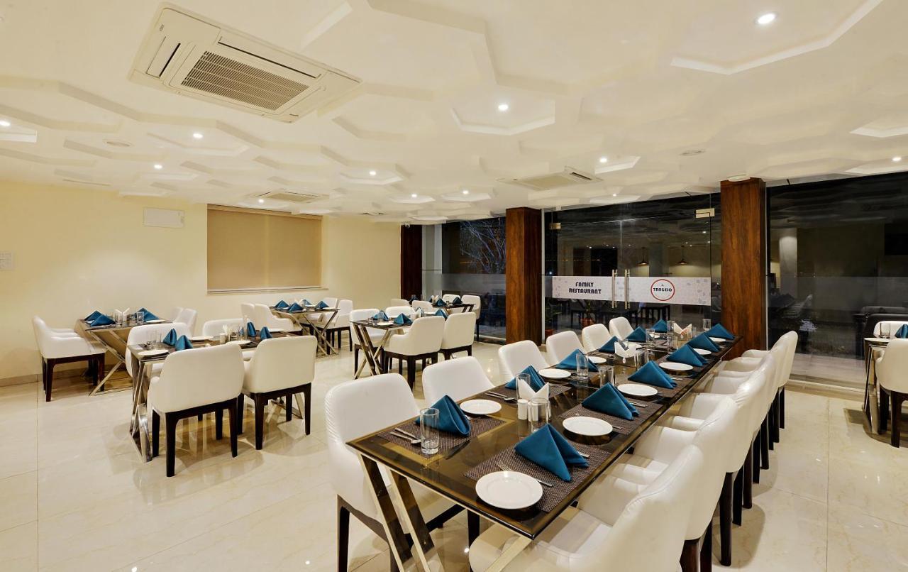 גולבארגה Mastiff Select Gulbarga Hotel מראה חיצוני תמונה