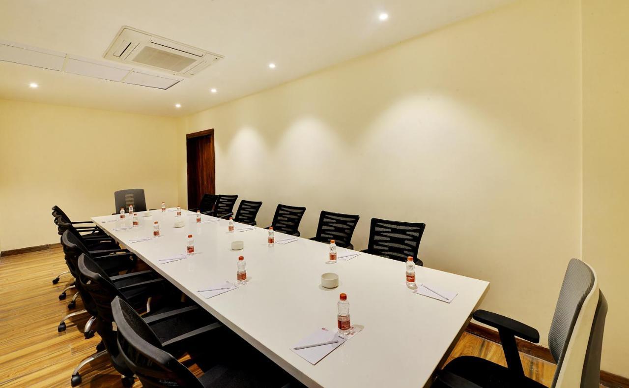 גולבארגה Mastiff Select Gulbarga Hotel מראה חיצוני תמונה