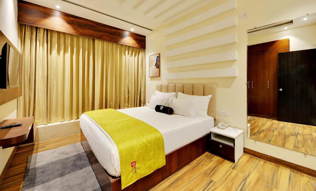 גולבארגה Mastiff Select Gulbarga Hotel מראה חיצוני תמונה