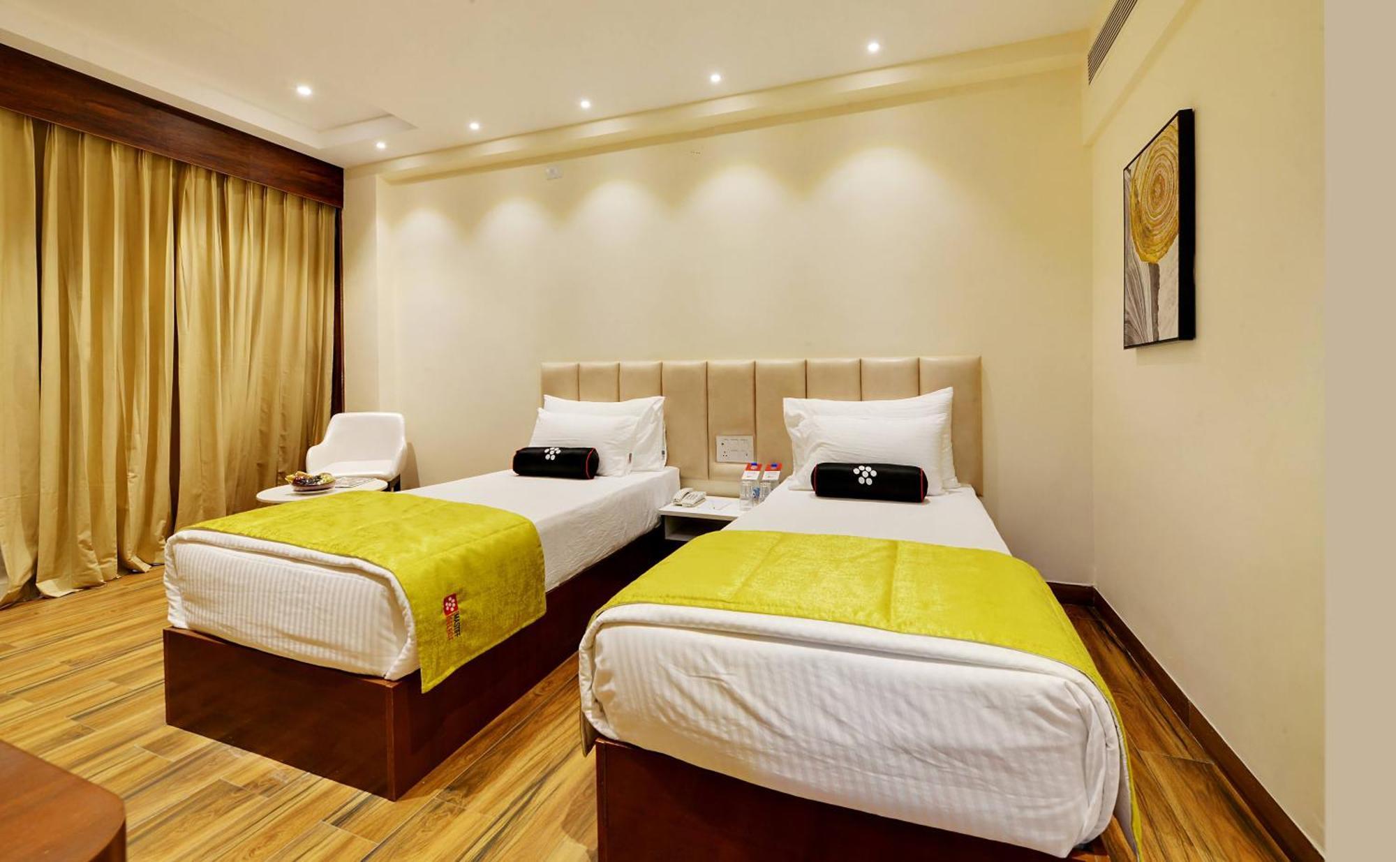 גולבארגה Mastiff Select Gulbarga Hotel מראה חיצוני תמונה